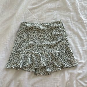 NWOT Abercrombie pattern mini skirt/skort